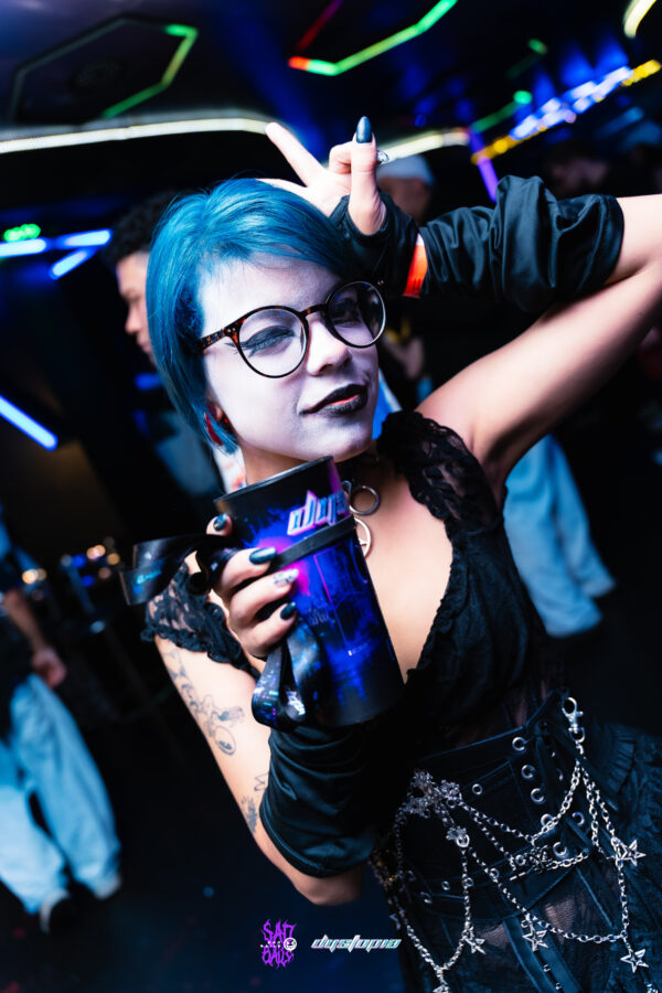 Público na SADBAILE 5# – BRUTALISM — festa da Sad Baile