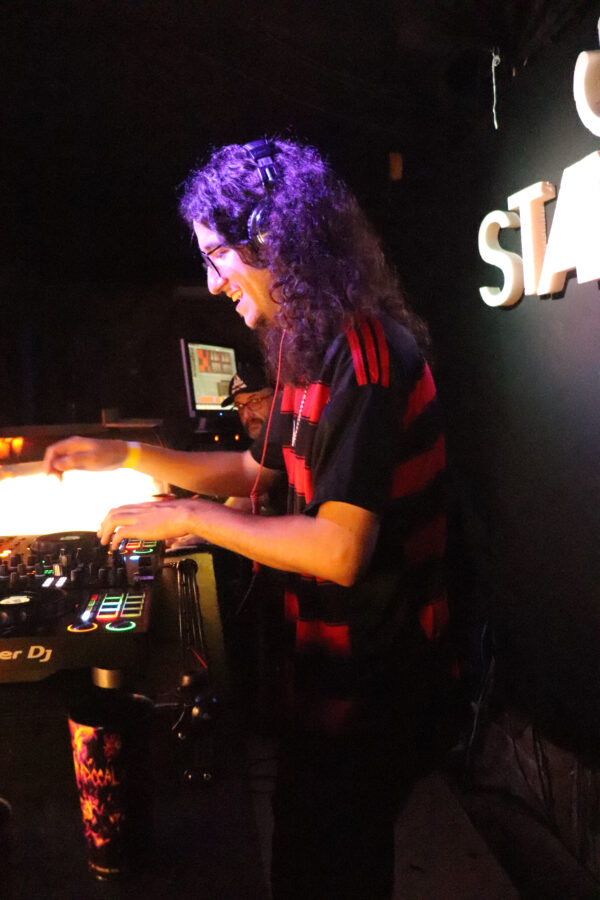 Público na SADBAILE 6# – CURITIBA APOCALIPSE — festa da Sad Baile