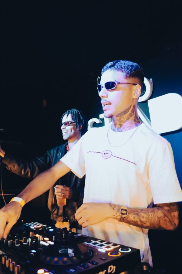 Público na SADBAILE 6# – CURITIBA APOCALIPSE — festa da Sad Baile