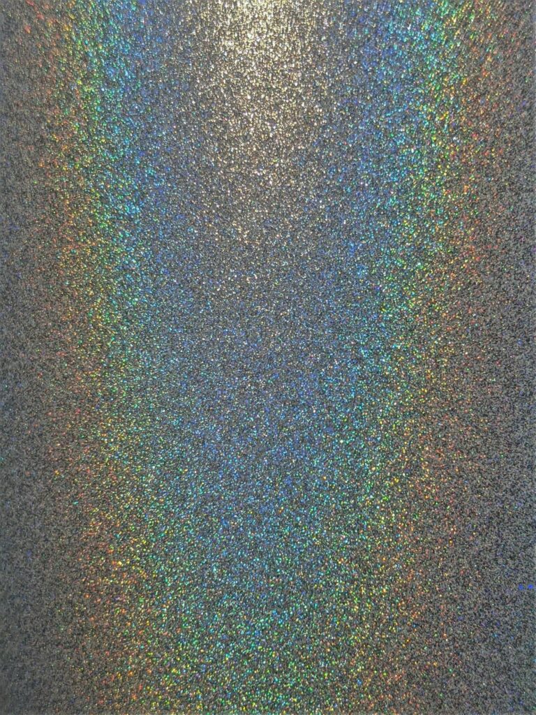 O Renascimento da Estética Y2K: Por Que os Anos 2000 Voltaram Justo Agora