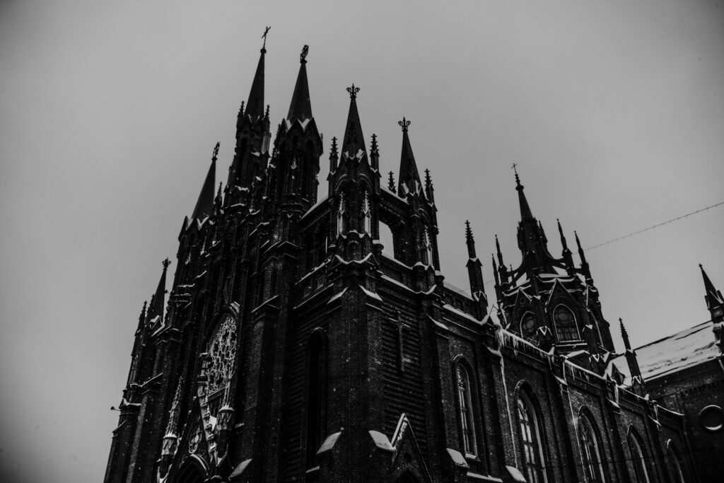 Cultura emo: por que a estética voltou com força total na geração Z