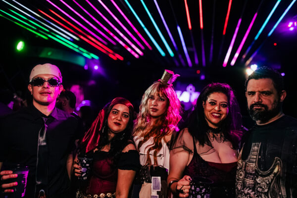 Público na SADBAILE 7# CURITIBA HALLOWEEN — festa da Sad Baile