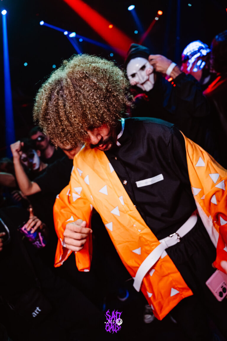 Fantasia de Zenitsu, de Demon Slayer — Sad Baile Joker, Halloween em São Paulo, 17/10/2026